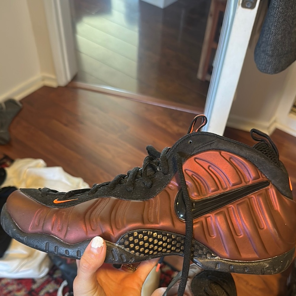 Men’s nike foamposite size 14